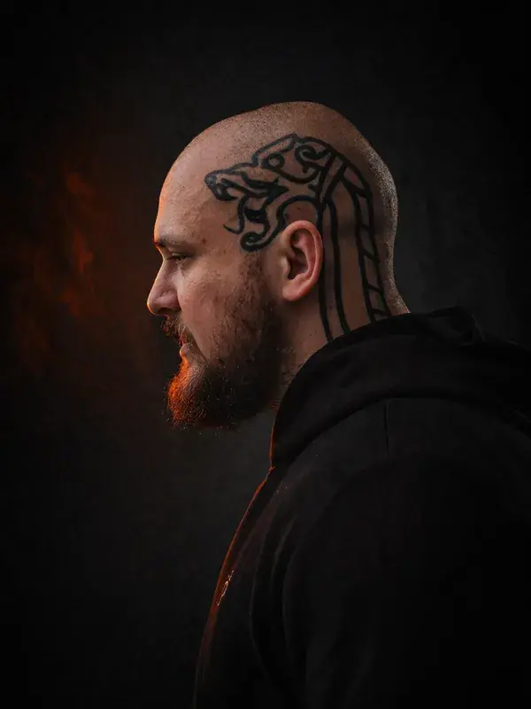 Илья Колесников — Мастер тату