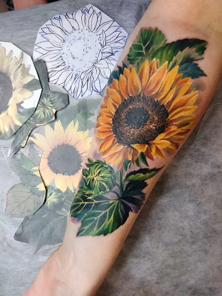Подсолнухи: эскиз и готовая работа — мастер Княжна Наталья, MAIN Tattoo, Санкт-Петербург