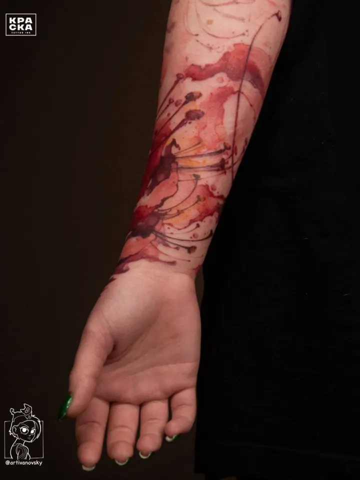 Акварель на предплечье — мастер Софья Ивановская, MAIN Tattoo, Санкт-Петербург