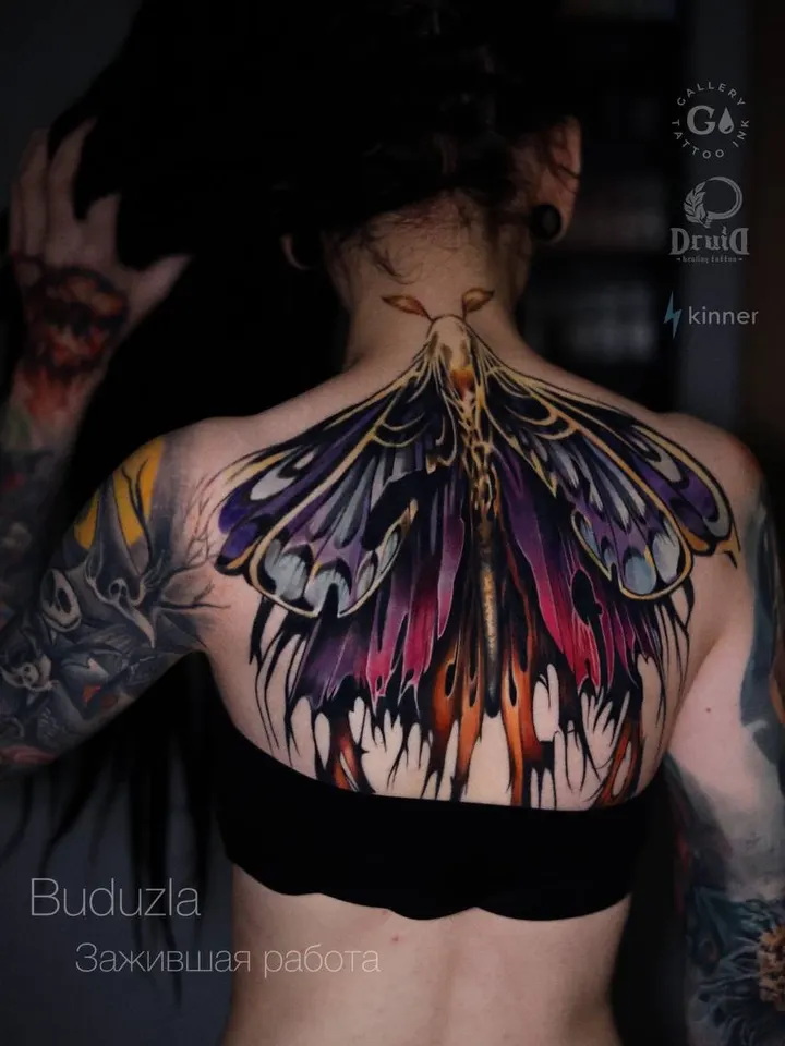 Бабочка на всю спину — мастер Светлана Будузла, MAIN Tattoo, Санкт-Петербург